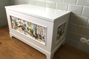 Kabinettsrücke Webseite Bilder Musterstücke Josef Frank Küchentruhe 2