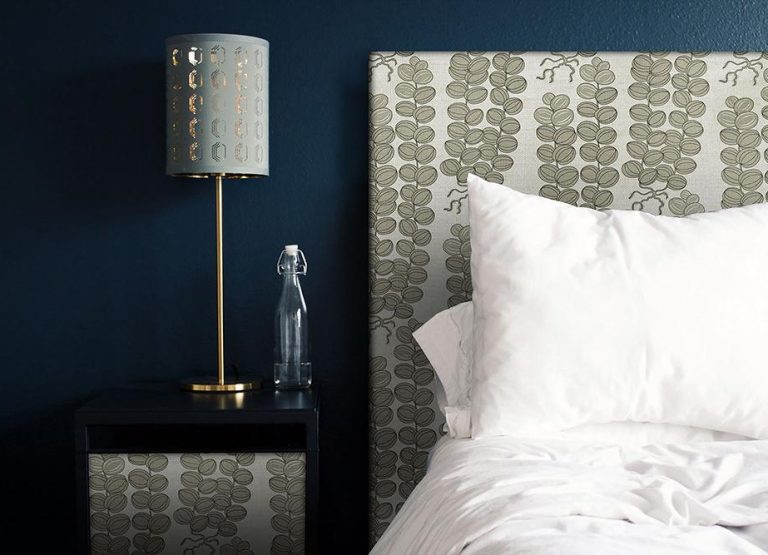 Kabinettstücke Website Seiten Layout Elemente Das Bett Bilder Illustration 2 Celotocaulis Grau klein